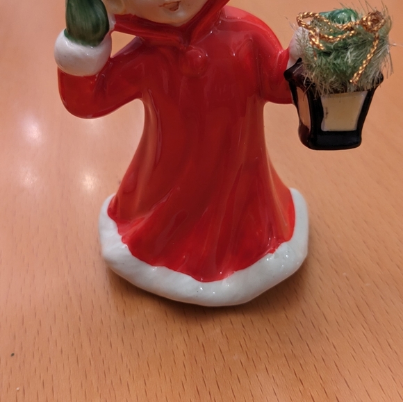 Vintage ceramic figurine Napoo girl in red  with lantern - Picture 5 of 7